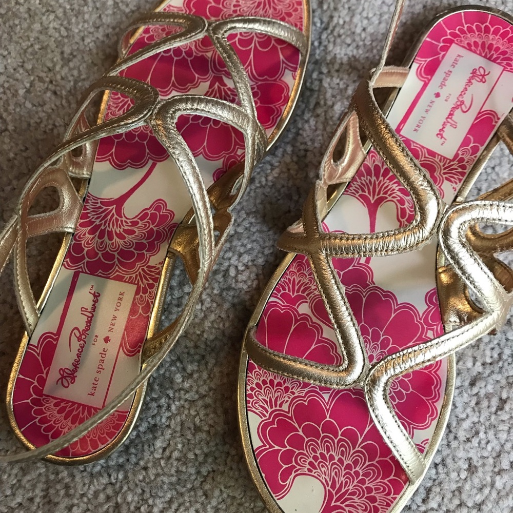 NEED GONE! Kate Spade gold metallic sandals